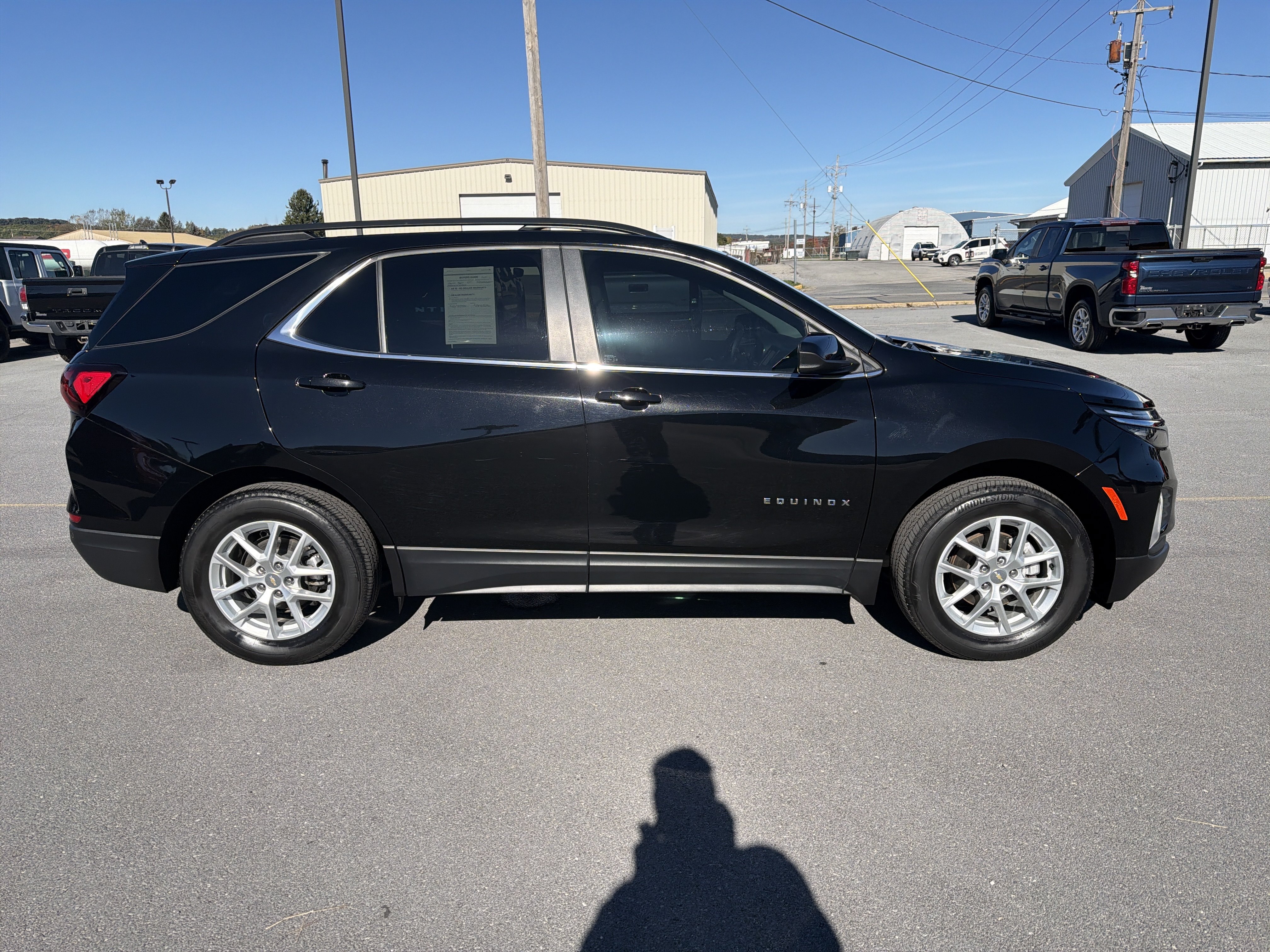 Used 2023 Chevrolet Equinox LT AWD/4WD image 13