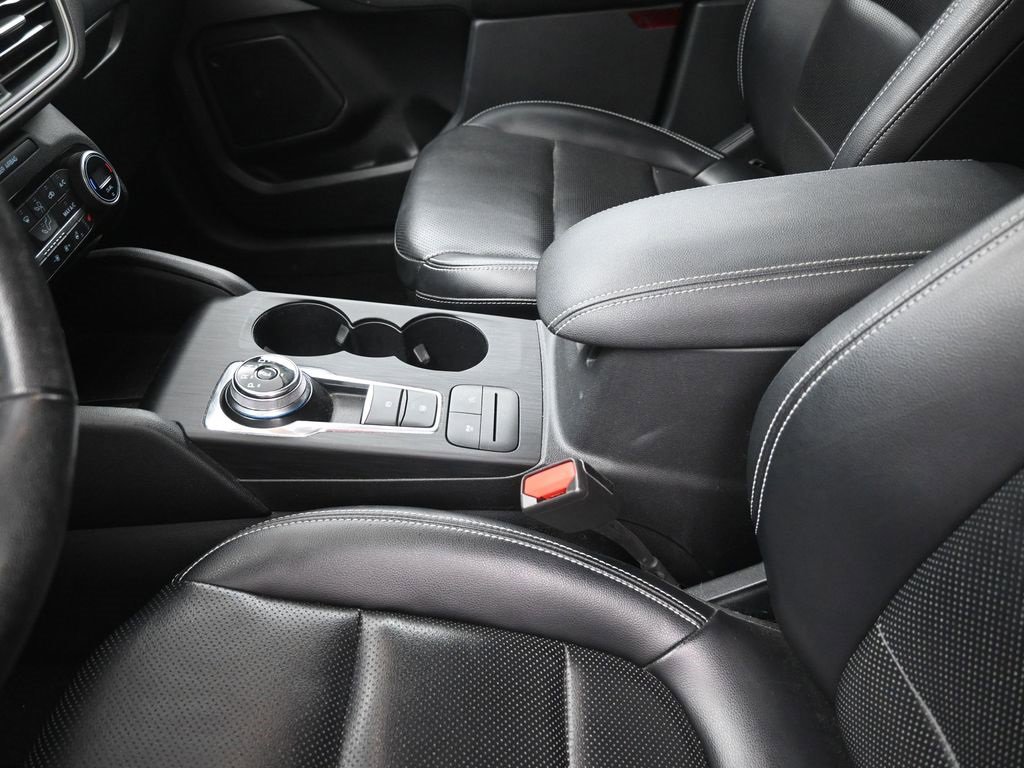 Used 2021 Ford Escape SEL image 21