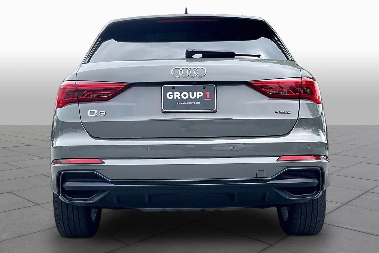 Used 2021 Audi Q3 2.0T Premium w/ Convenience Package AWD/4WD image 4