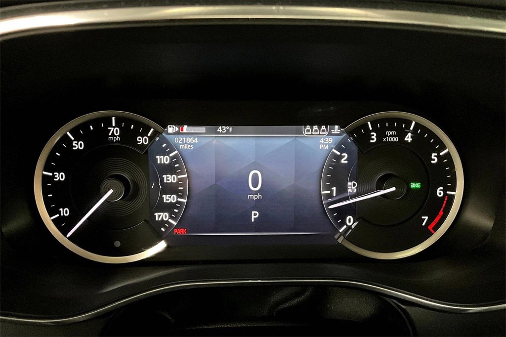 Used 2021 Jaguar F-PACE image 12