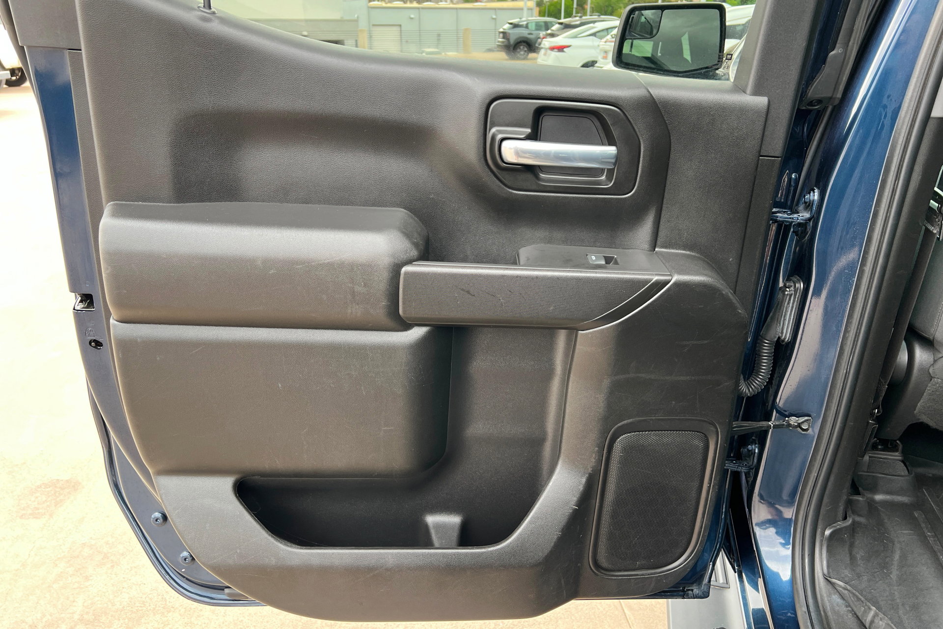 Used 2021 Chevrolet Silverado 1500 Custom Trail Boss w/ LPO, Dark Essentials Package image 19