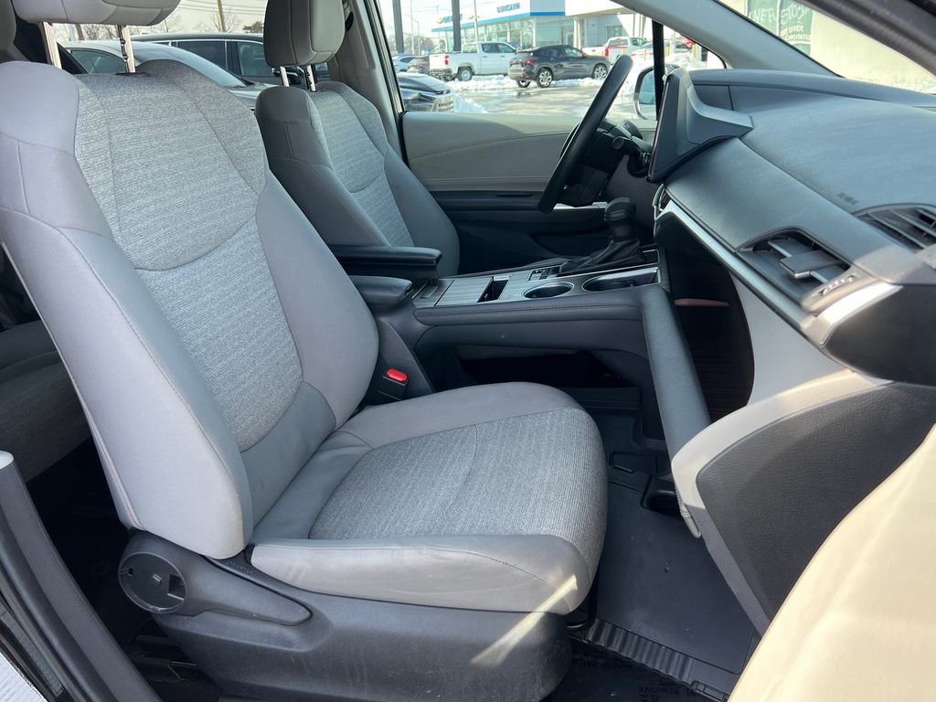 Used 2024 Toyota Sienna LE image 9