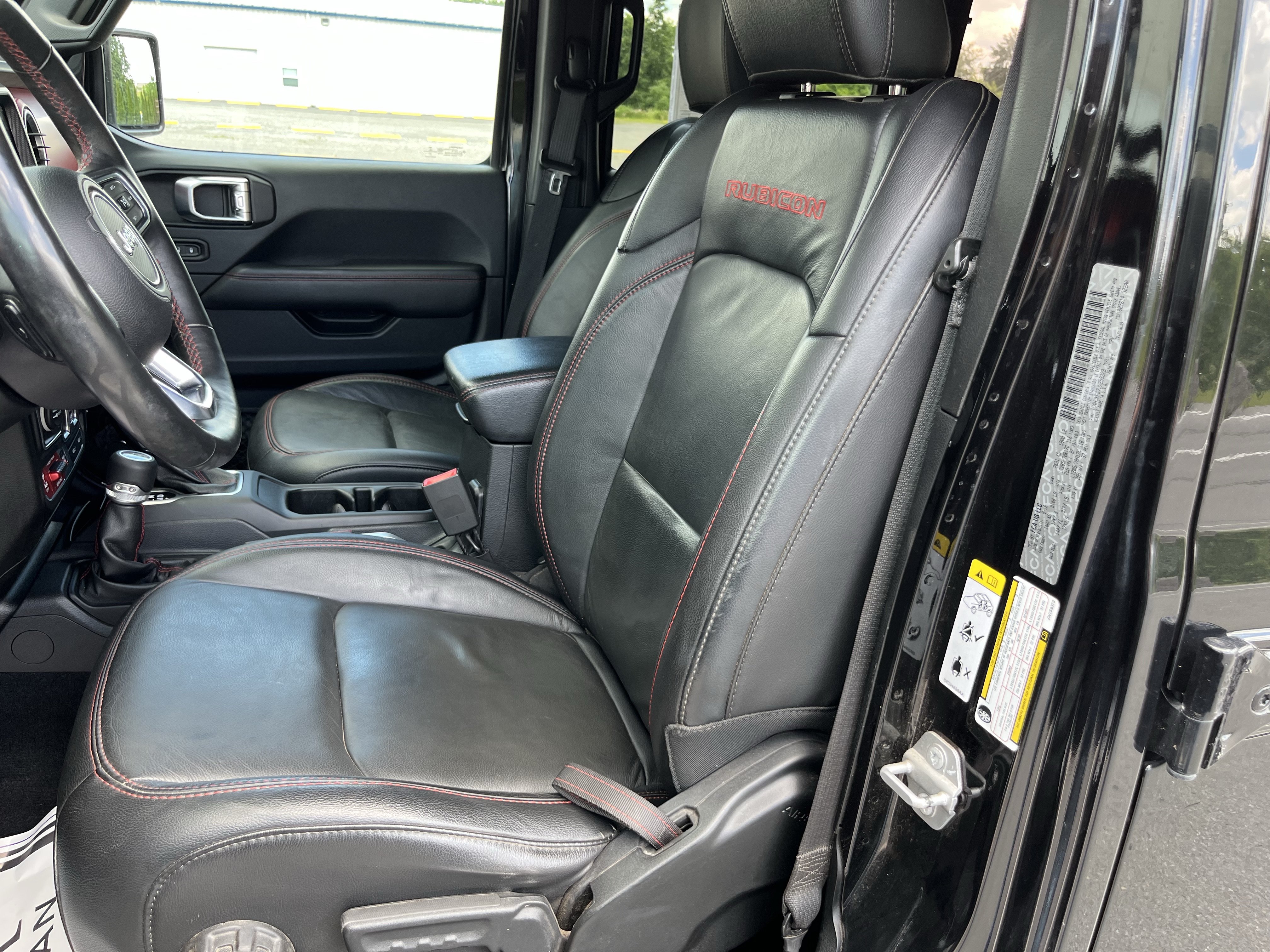 Used 2018 Jeep Wrangler Unlimited Rubicon AWD/4WD image 16