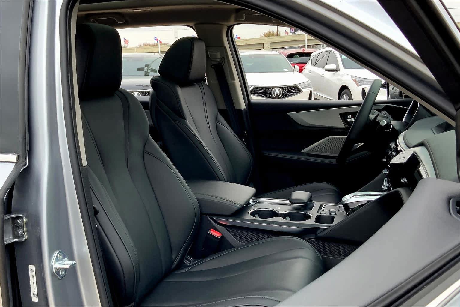 Used 2024 Acura MDX FWD image 9