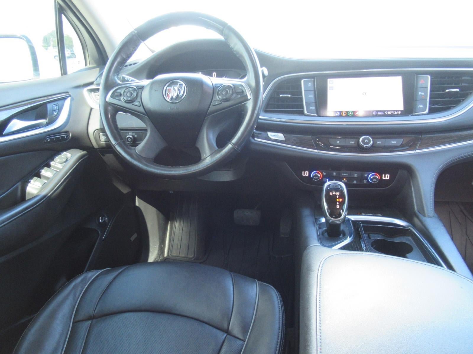Used 2021 Buick Enclave Avenir w/ Avenir Technology Package AWD/4WD image 14