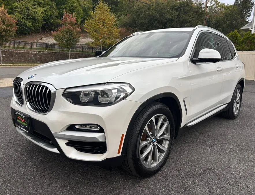Used 2018 BMW X3 xDrive30i image 1