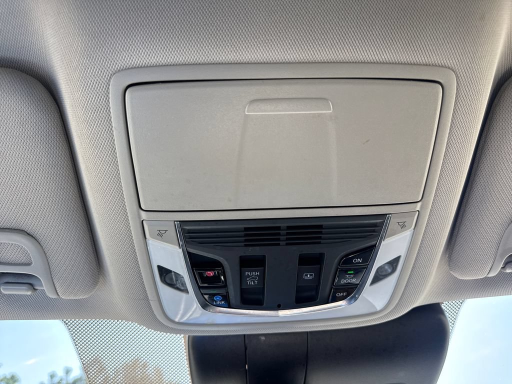 Used 2020 Acura RDX w/ Technology Package AWD/4WD image 27