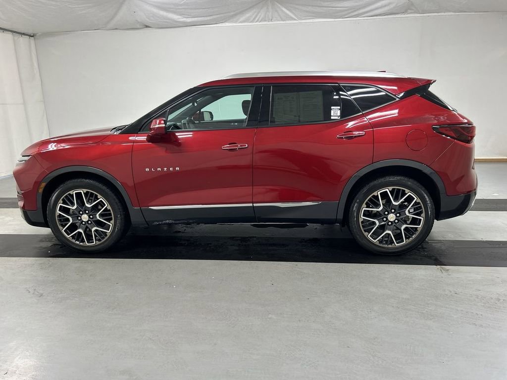 Certified 2025 Chevrolet Blazer Premier w/ Driver Confidence II Package image 7