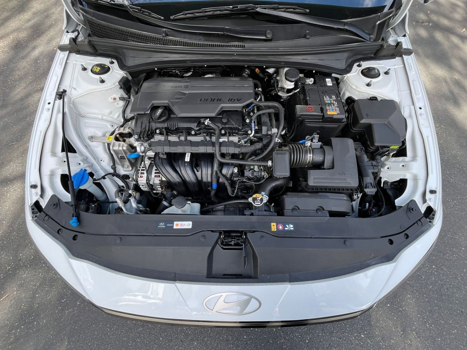 Used 2025 Hyundai Elantra SEL image 33