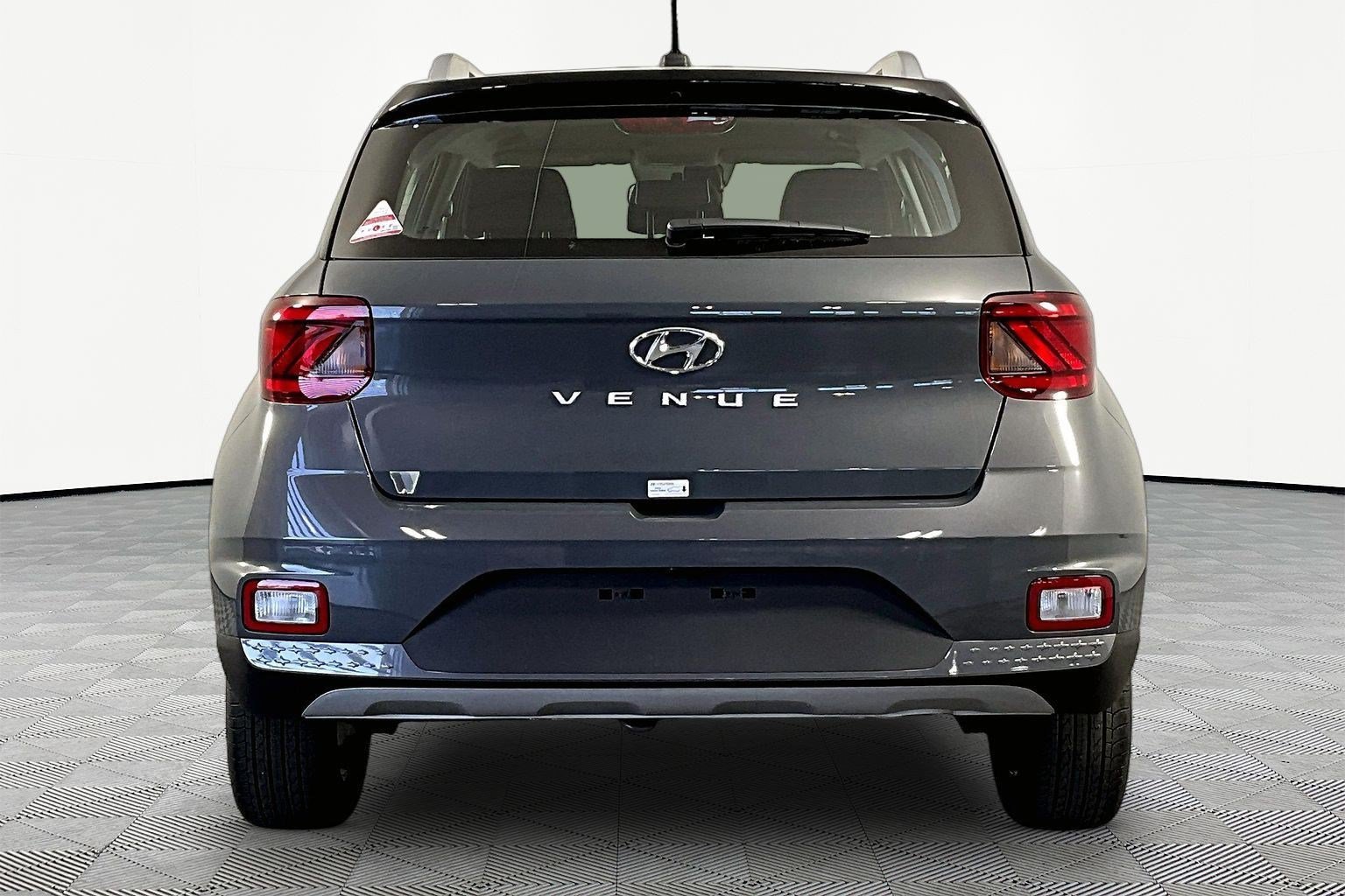 New 2026 Hyundai Venue SEL FWD image 5