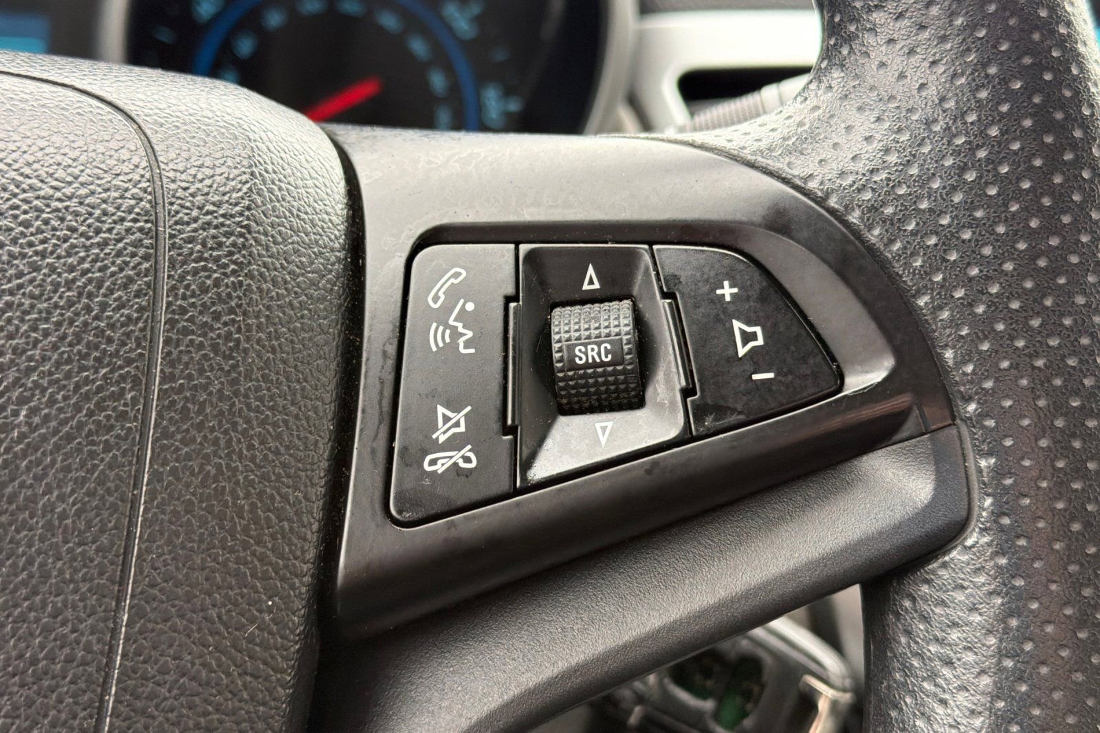 Used 2015 Chevrolet Cruze LT FWD image 26