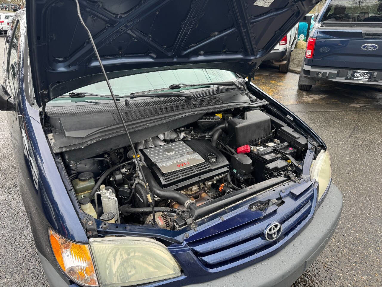 Used 2001 Toyota Sienna LE image 10