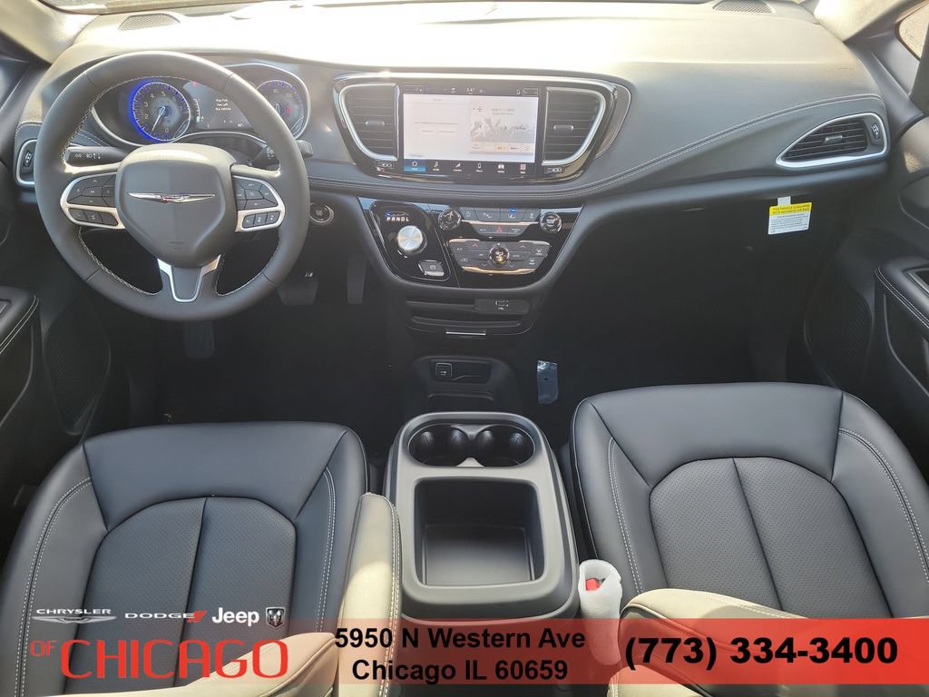 New 2026 Chrysler Pacifica Select AWD/4WD image 14