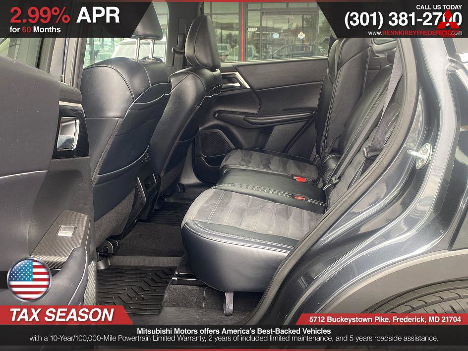Used 2024 Mitsubishi Outlander SE image 13