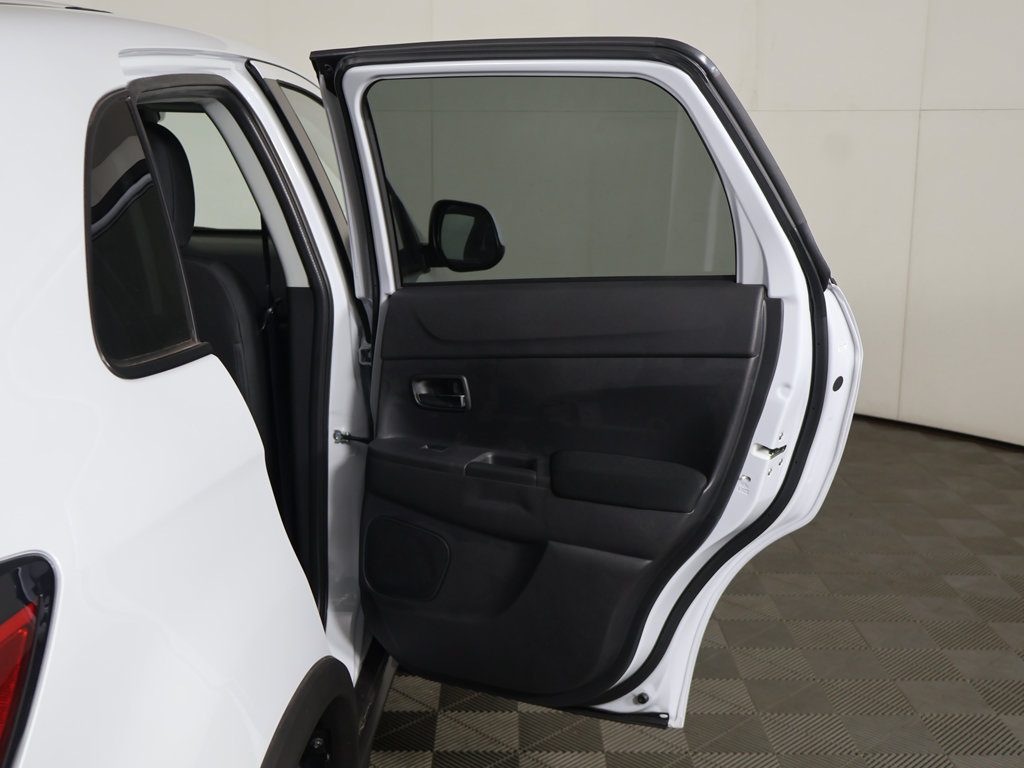 New 2027 Mitsubishi Outlander Sport ES AWD/4WD image 18