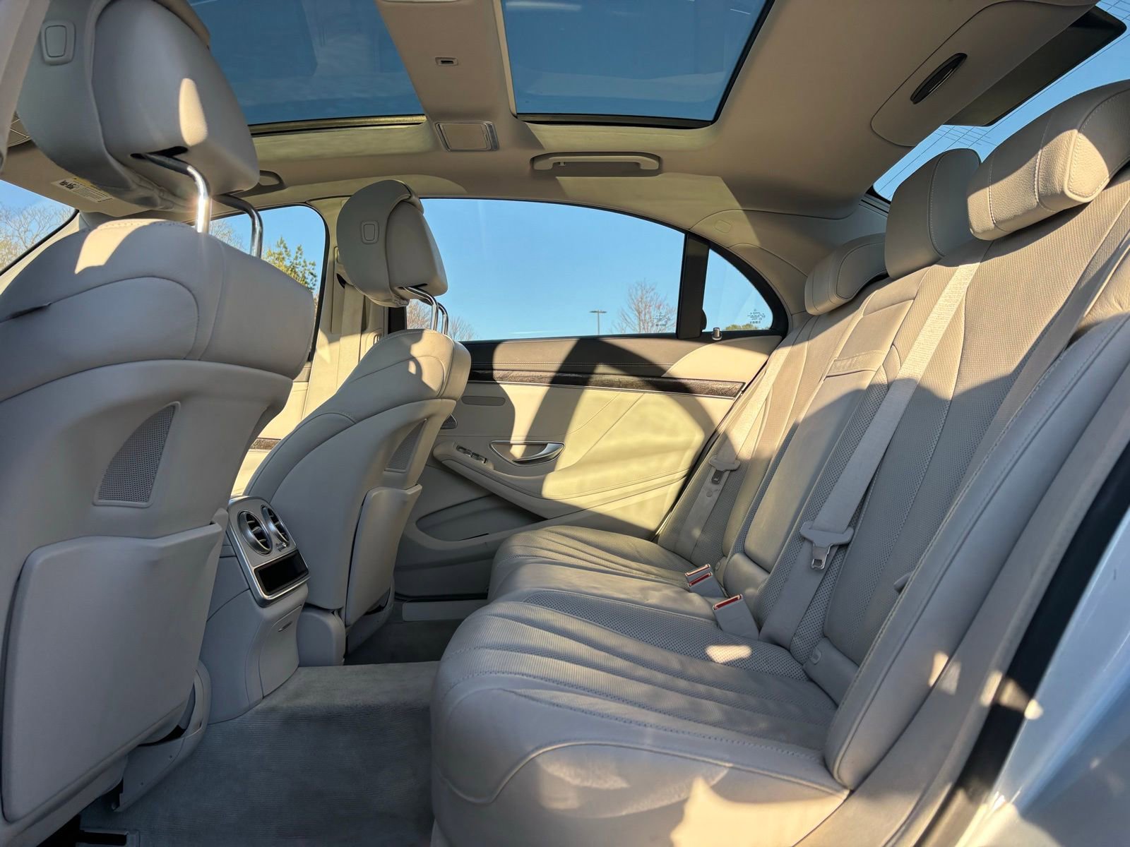 Used 2016 Mercedes-Benz S 550 Sedan image 27