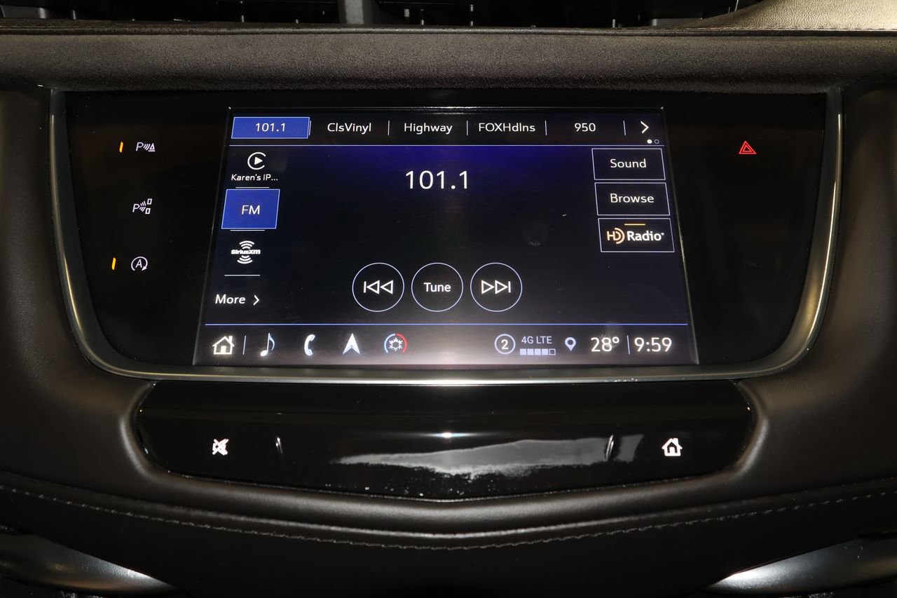 Certified 2024 Cadillac XT5 Premium Luxury w/ Platinum Package image 12