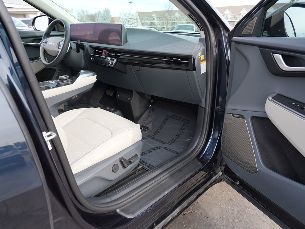 Used 2023 Kia EV6 Wind w/ Wind Technology Package image 30