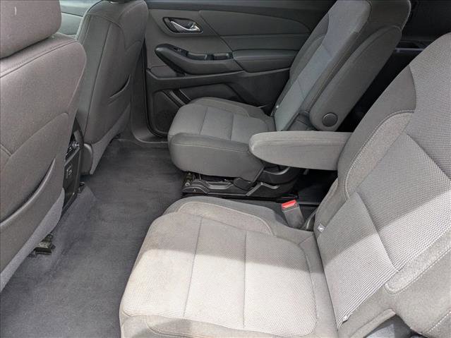 Used 2023 Chevrolet Traverse LT image 17