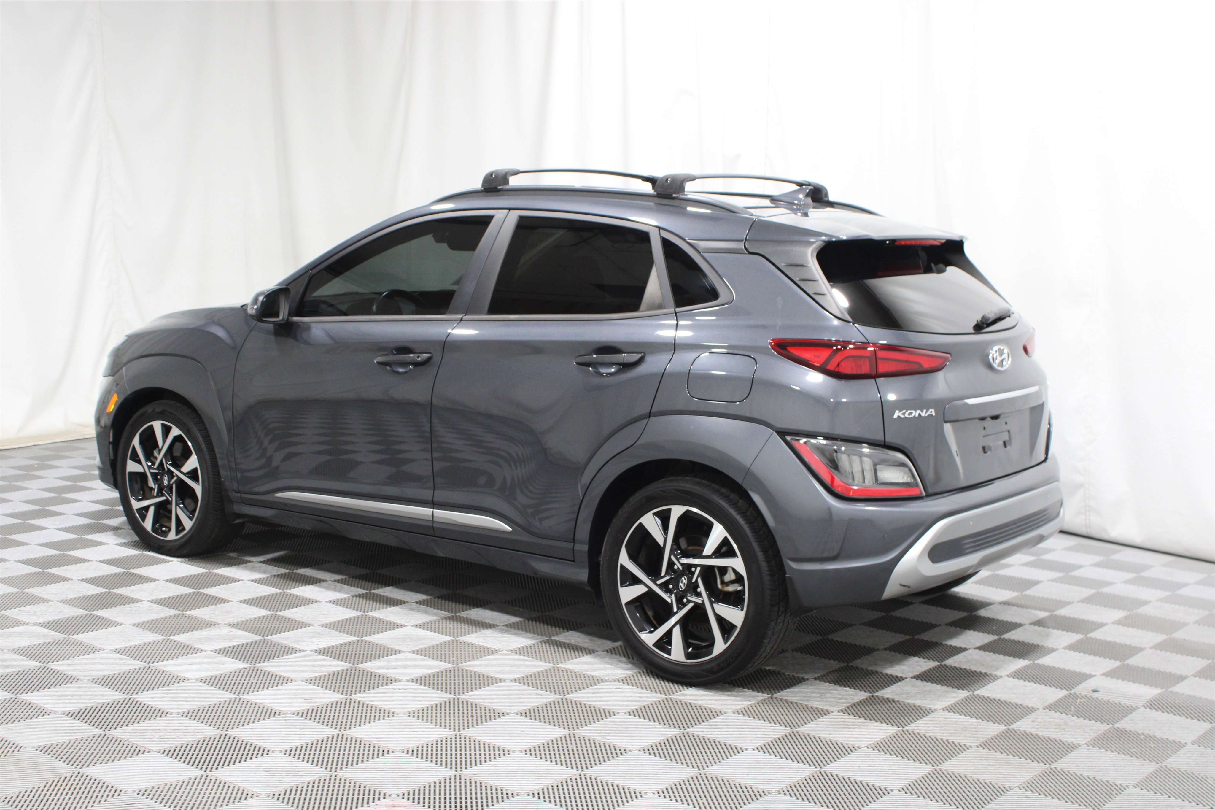 Used 2022 Hyundai Kona Limited image 34