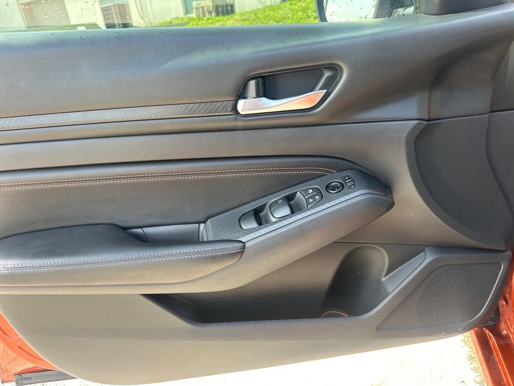 Used 2021 Nissan Altima 2.5 SR w/ SR Premium Package FWD image 44