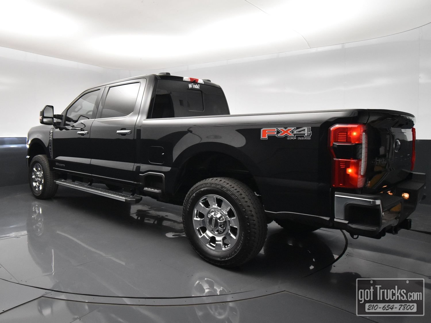 Used 2025 Ford F250 Lariat w/ Chrome Package AWD/4WD image 5