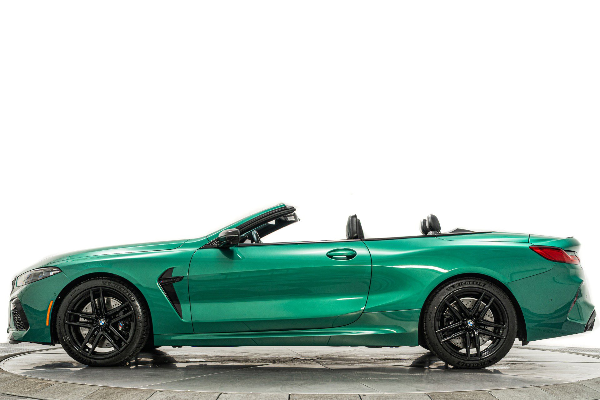 Used 2025 BMW M8 Competition AWD/4WD image 6