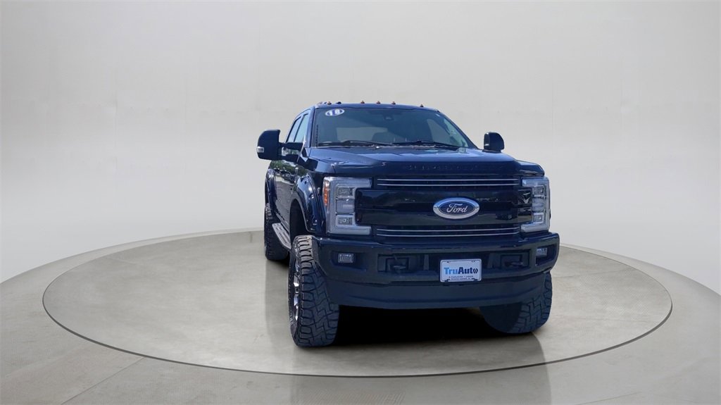 Used 2018 Ford F250 Lariat w/ Lariat Ultimate Package image 2