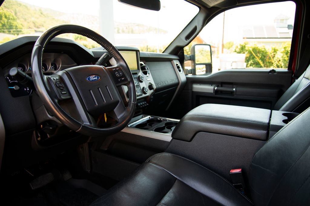 Used 2016 Ford F250 Lariat w/ Lariat Ultimate Package AWD/4WD image 12