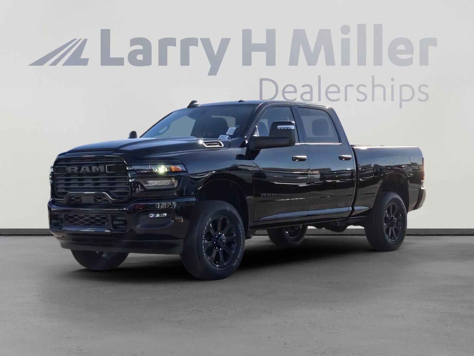 New 2026 RAM 2500 Big Horn AWD/4WD image 2