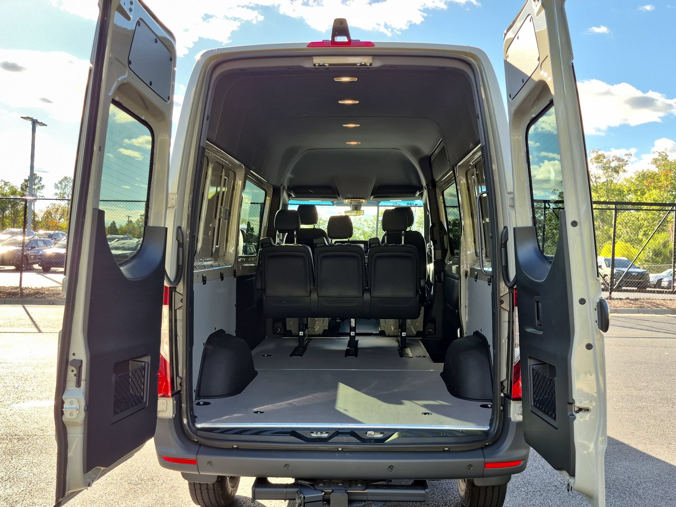 New 2026 Mercedes-Benz Sprinter 2500 image 31