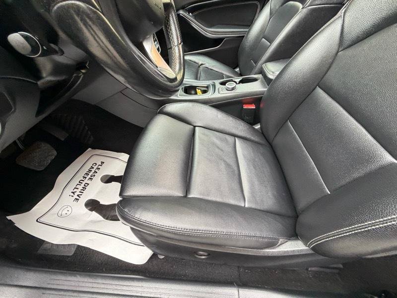 Used 2018 Mercedes-Benz GLA 250 image 32