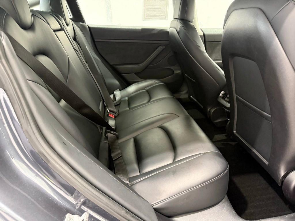 Used 2021 Tesla Model 3 Performance image 24