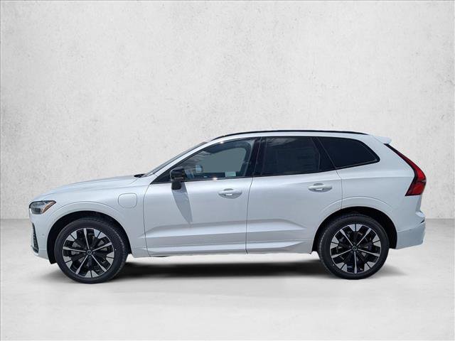 New 2026 Volvo XC60 T8 Plus w/ Climate Package PRO AWD/4WD image 9