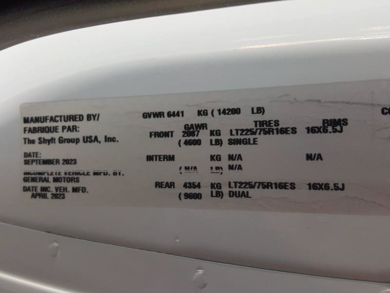 Used 2023 Chevrolet Express 4500 Extended w/ Power Convenience Package RWD image 28
