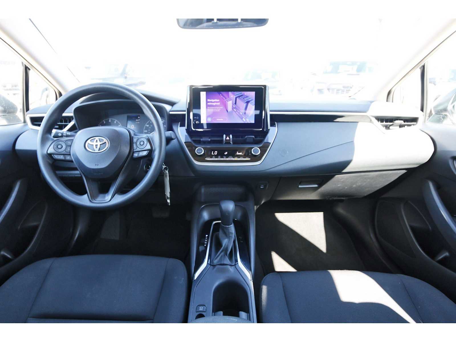 Used 2024 Toyota Corolla LE image 7