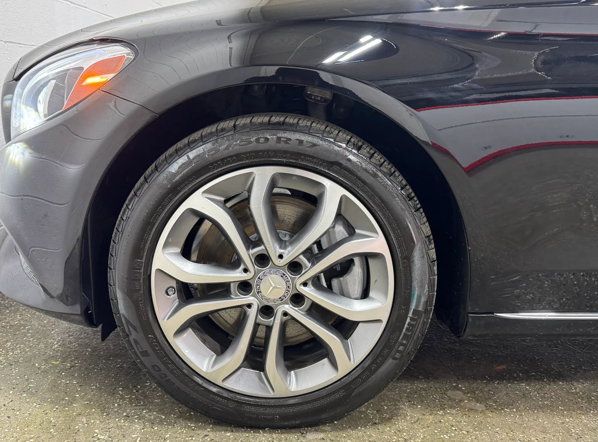 Used 2016 Mercedes-Benz C 300 4MATIC Sedan image 38
