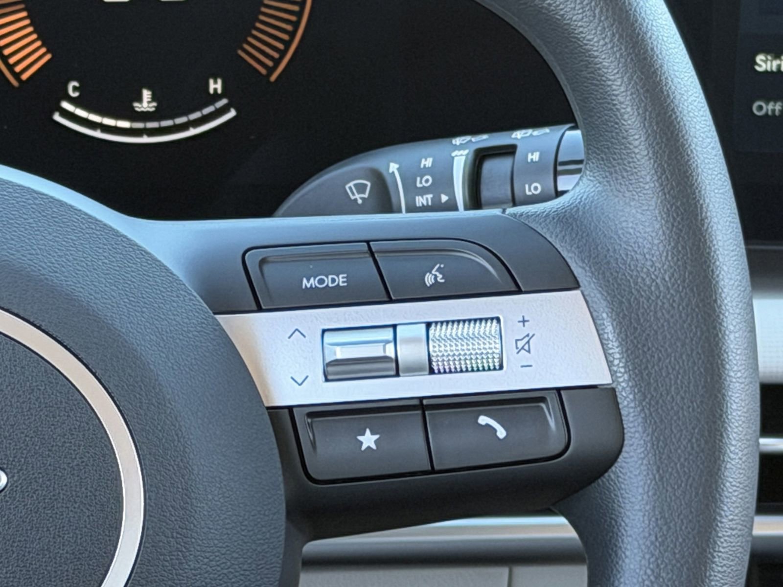 New 2026 Hyundai Tucson SE image 14