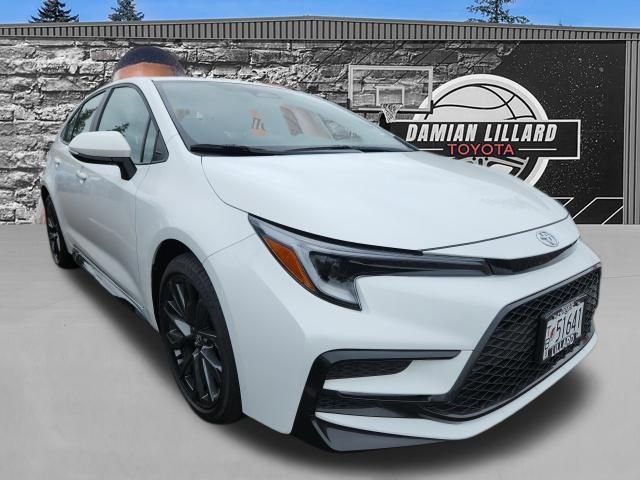 Used 2025 Toyota Corolla SE FWD image 1