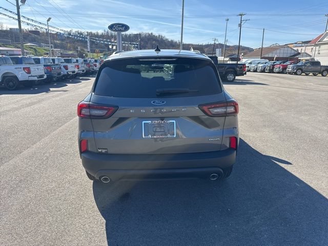 New 2026 Ford Escape ST-Line w/ Cold Weather Package AWD/4WD image 7