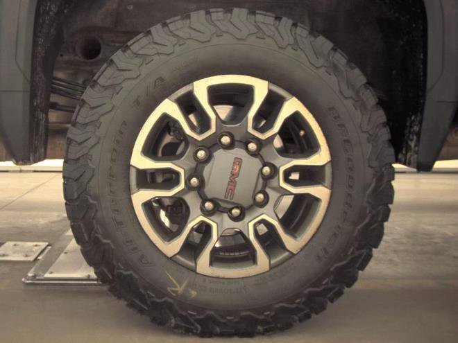 Used 2021 GMC Sierra 2500 SLE w/ SLE Value Package; image 6