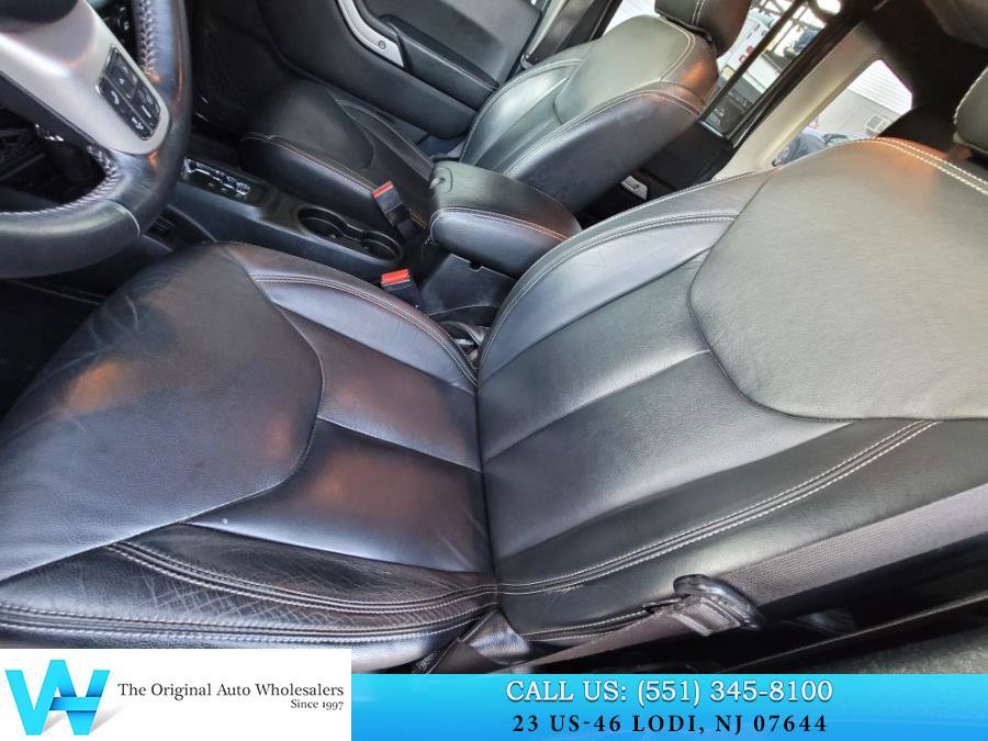 Used 2017 Jeep Wrangler Unlimited Sahara w/ Quick Order Package 24E Chief image 17