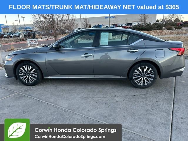 Used 2024 Nissan Altima 2.5 SV image 4