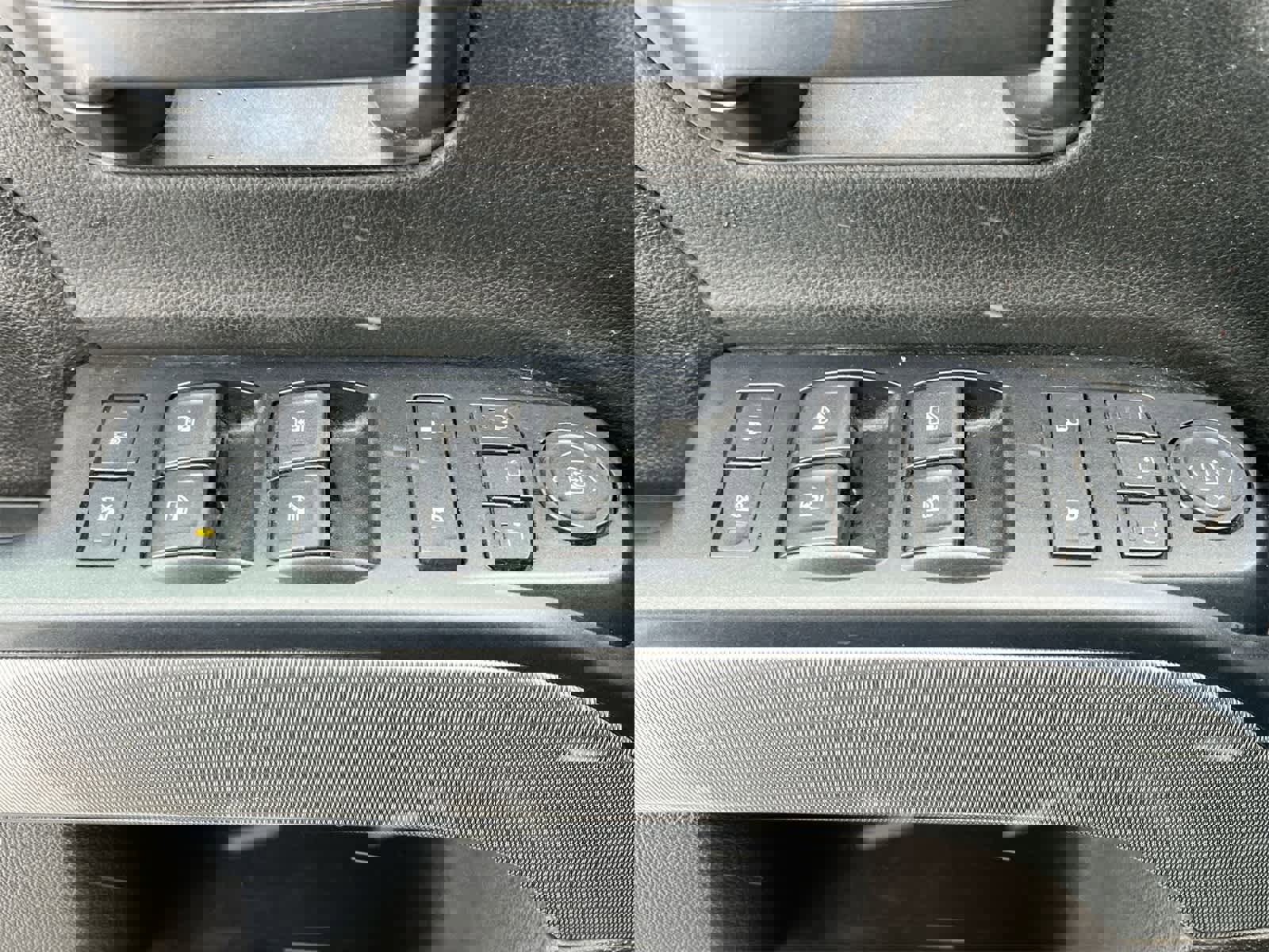 Used 2018 Chevrolet Silverado 2500 LTZ w/ Midnight Edition image 17