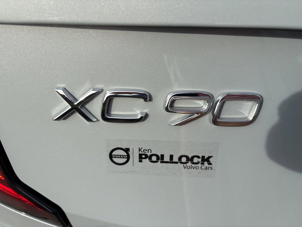 Certified 2025 Volvo XC90 B6 Plus image 8