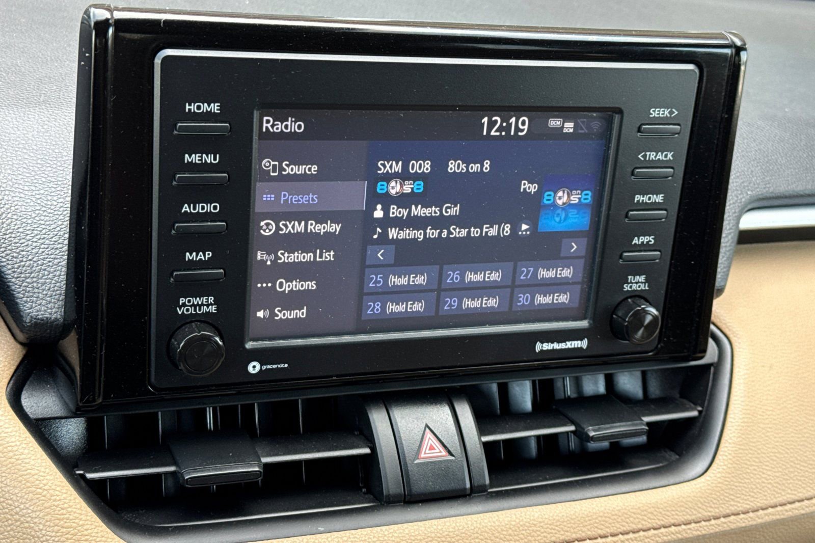 Used 2022 Toyota RAV4 LE image 18