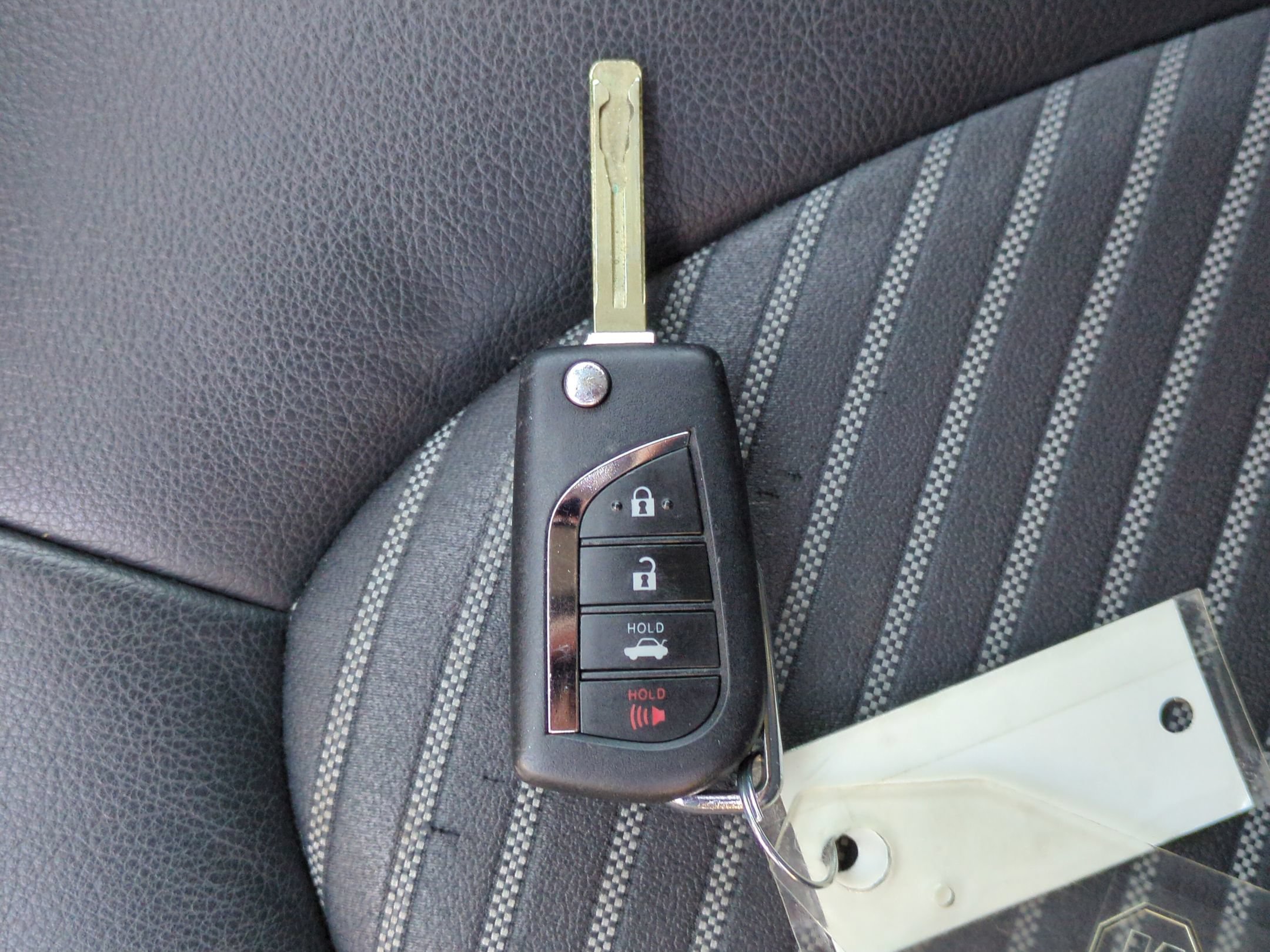 Used 2024 Toyota Camry SE FWD image 34