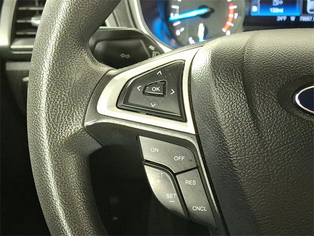 Used 2015 Ford Fusion SE image 20