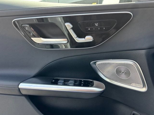 New 2026 Mercedes-Benz C 300 4MATIC Sedan image 35
