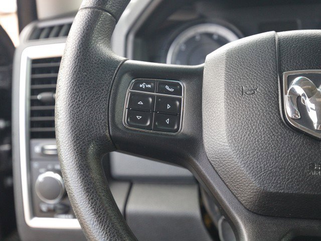 Used 2017 RAM 1500 Classic SLT AWD/4WD image 19
